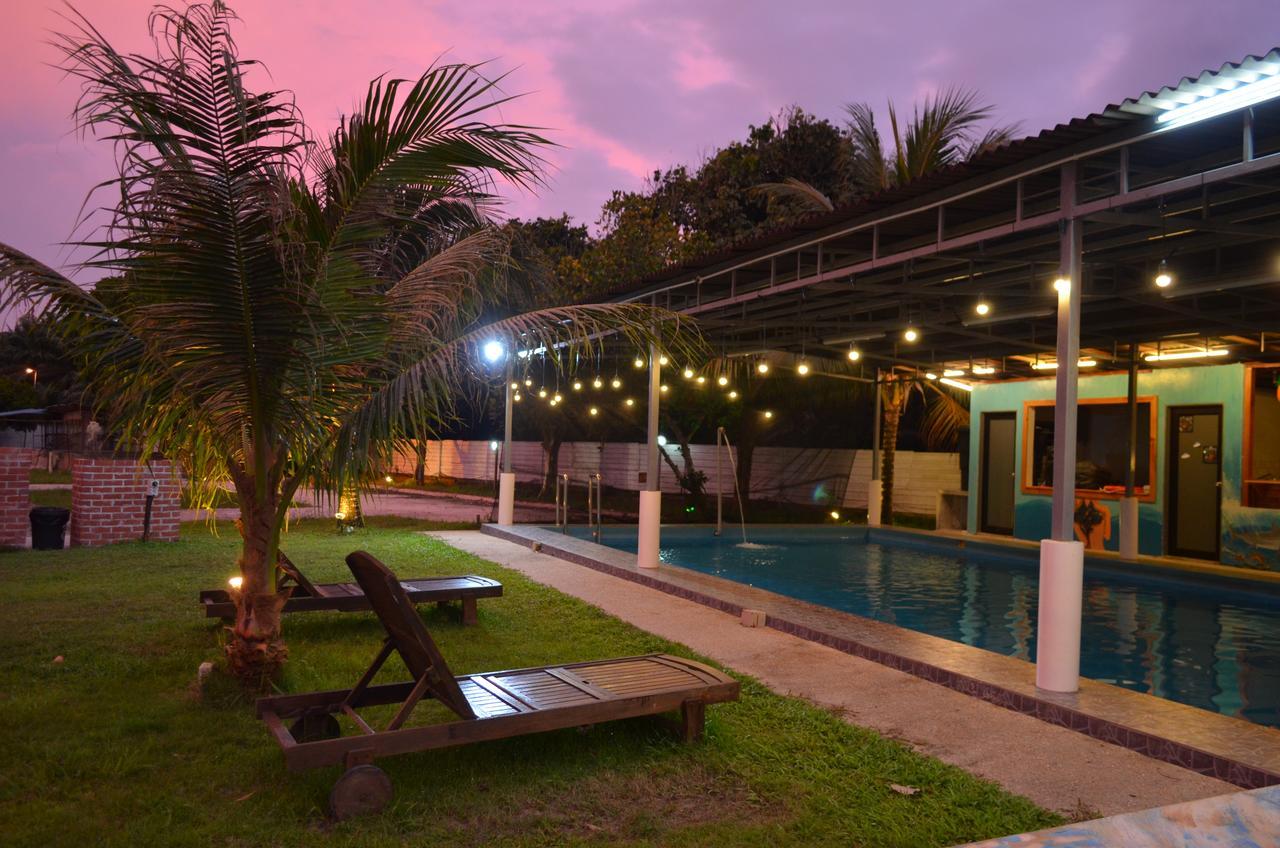Sinar Eco Resort Kampong Bukit Panjang Ngoại thất bức ảnh