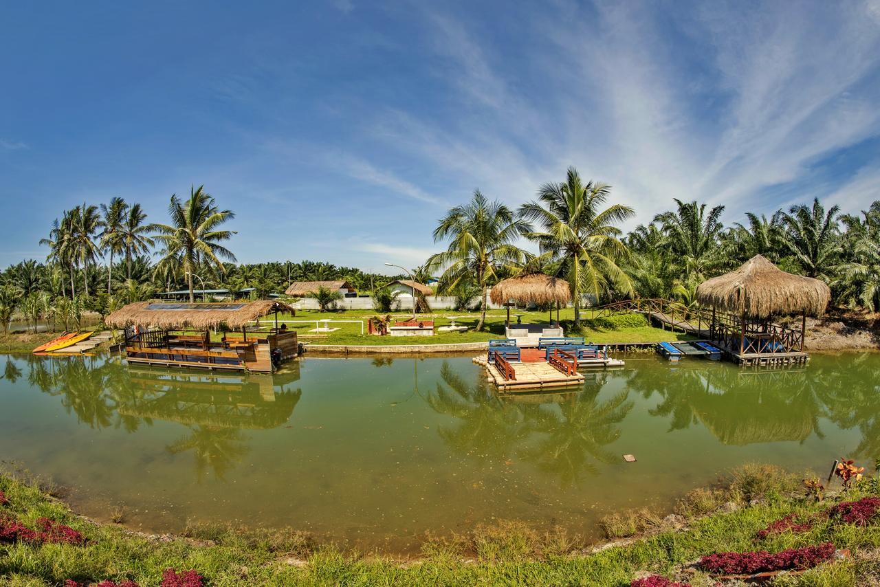 Sinar Eco Resort Kampong Bukit Panjang Ngoại thất bức ảnh